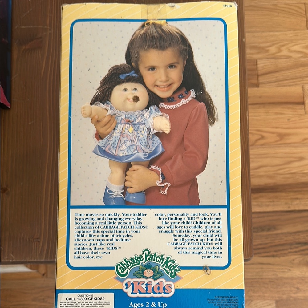 Cabbage Patch Doll in Multicolor Dress New in Box - Picture 5 of 8